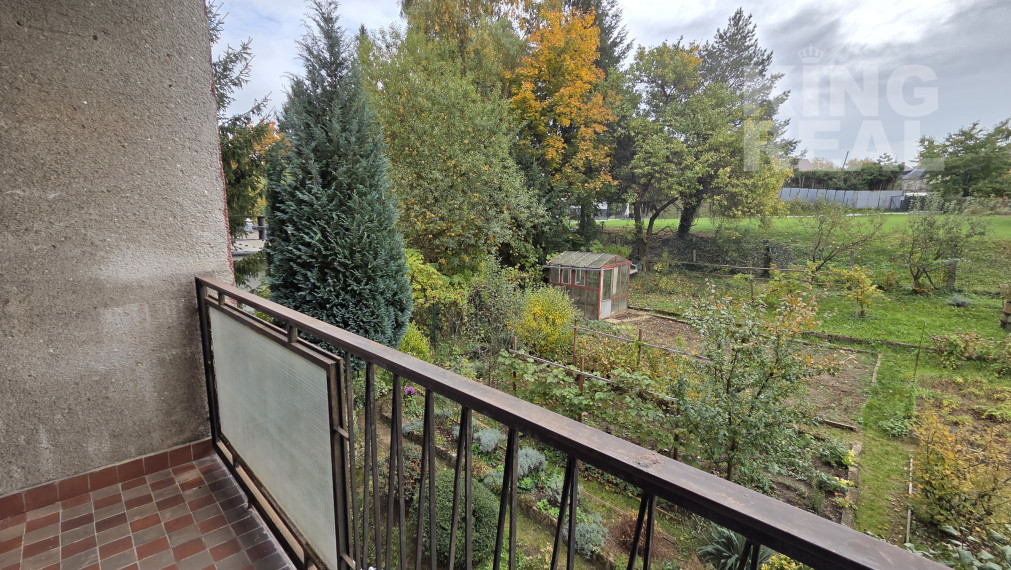 NA PREDAJ - Tehlový 3-izbový byt so ZÁHRADKOU a SÚKROMNÝM DVOROM v širšom CENTRE Prešova!