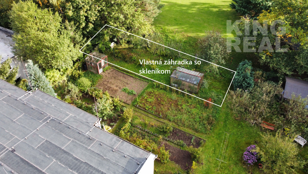 NA PREDAJ - Tehlový 3-izbový byt so ZÁHRADKOU a SÚKROMNÝM DVOROM v širšom CENTRE Prešova!