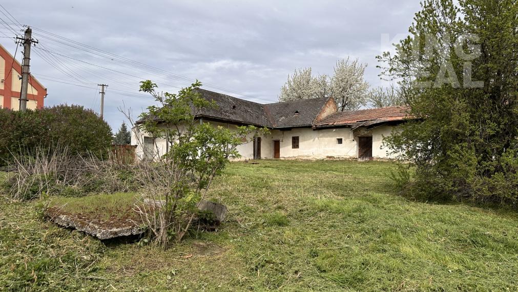 🏡 Pozemok s rodinným domom na odstránenie – Malé Ripňany