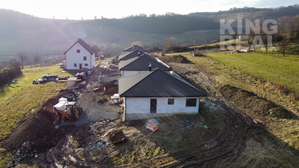 NOVOSTAVBA - Rodinný dom 4 izbový v obci Hrabské okr. Bardejov