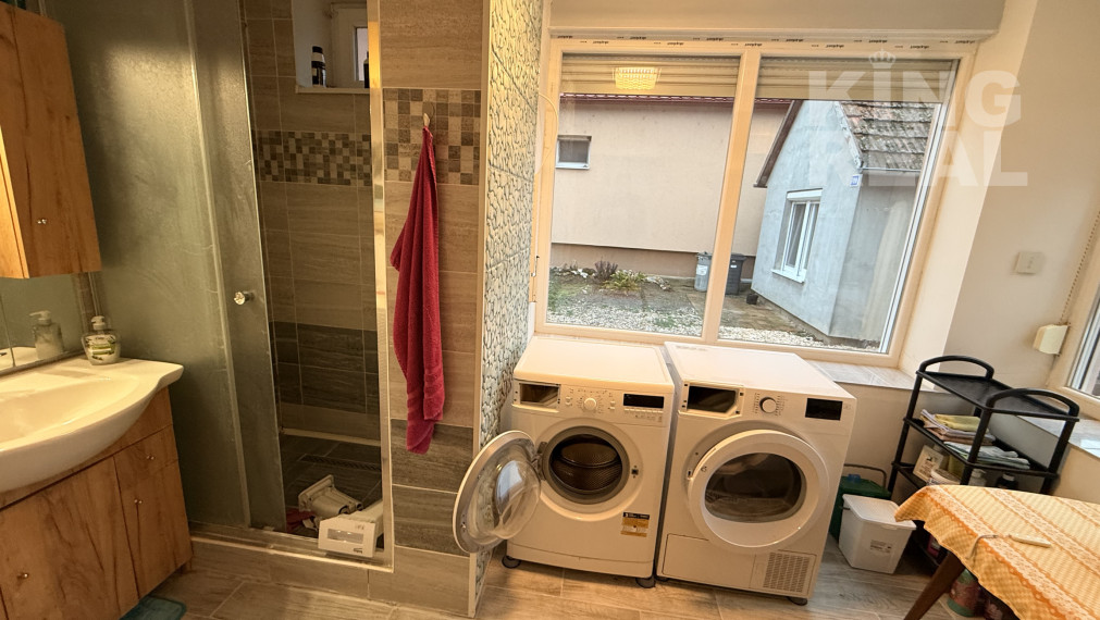 NA PREDAJ RODINNÝ DOM ÚĽANY NAD ŽITAVOU