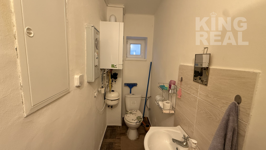 NA PREDAJ RODINNÝ DOM ÚĽANY NAD ŽITAVOU