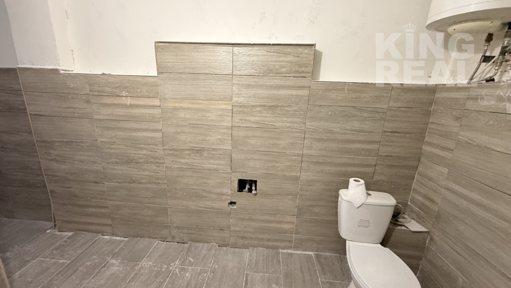 NA PREDAJ – RODINNÝ DOM S PRÍSTAVBOU, BÁNOV