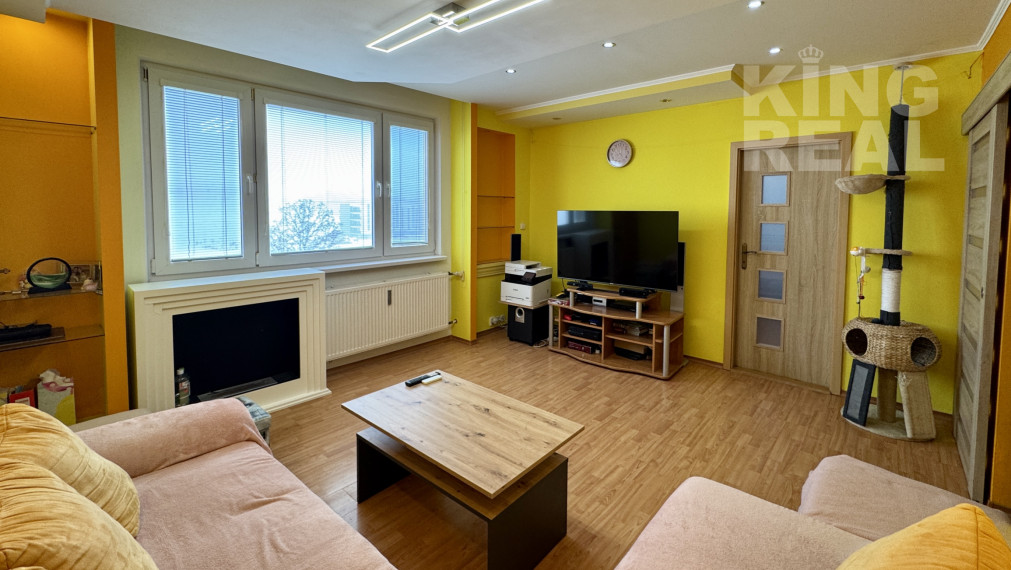 Predaj 3-izbového bytu po kompletnej rekonštrukcii, ul. J. Grešáka 18, Bardejov