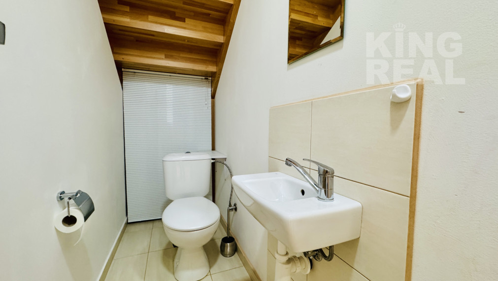 Moderný 2-podlažný drevodom s krbom, terasou a parkovaním, Kľušov, okr. Bardejov