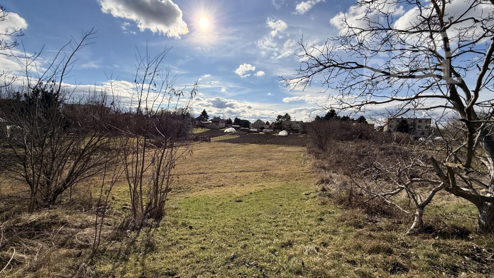 IDEÁLNY STAVEBNÝ POZEMOK 1145 m² – DOLNÝ OHAJ, OLIVOVÁ