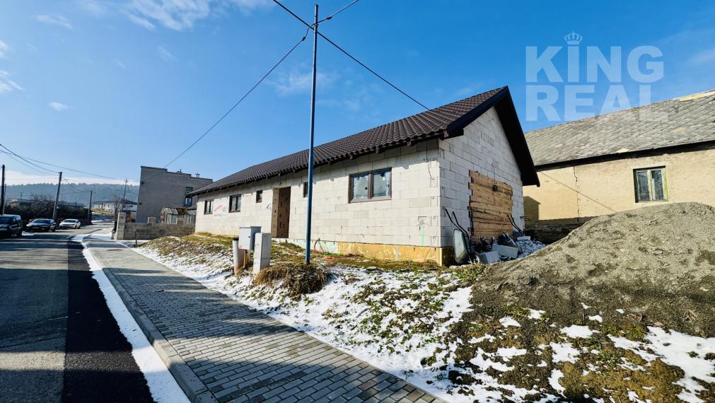 NOVOSTAVBA - Rodinný dom 4 izbový v obci Hertnik okr. Bardejov