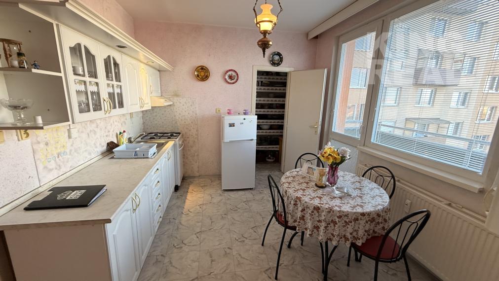 PRIESTRANNÝ 2-IZBOVÝ BYT – NÁBREŽNÁ 32, NOVÉ ZÁMKY