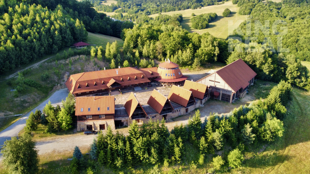 !!ZNÍŽENÁ CENA!! EXKLUZÍVNE NA PREDAJ : Areál Slnečný Majer, Stebnícka Huta, okr. Bardejov