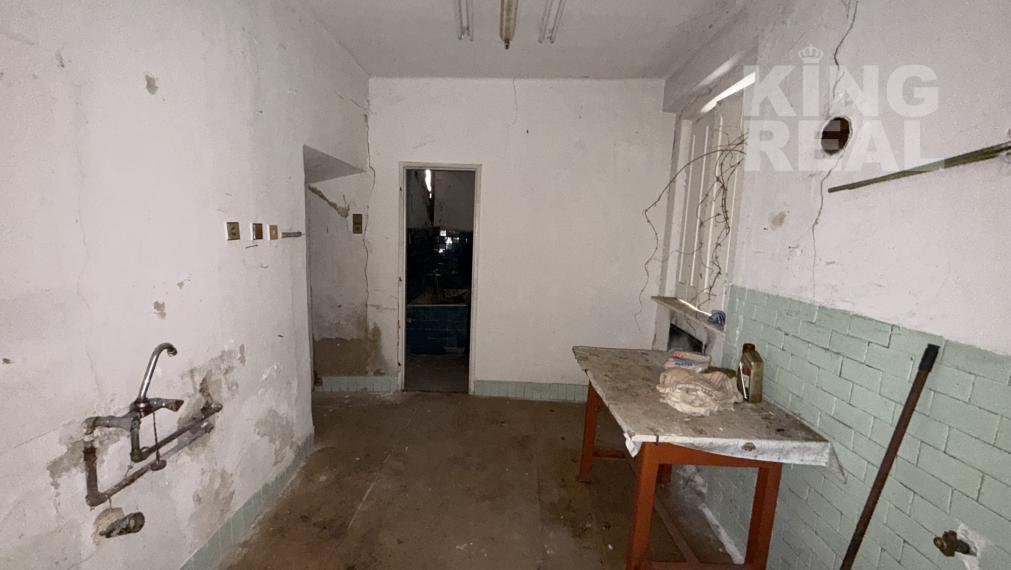 Pozemok s domom v obci Dvory nad Žitavou