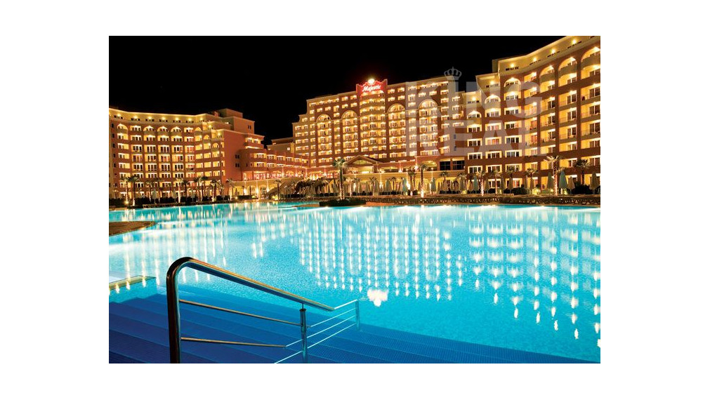 Štúdio v luxusnom DIT Majestic Beach Resort v 1. línií pri mori na Slnečnom pobreží v Bulharsku