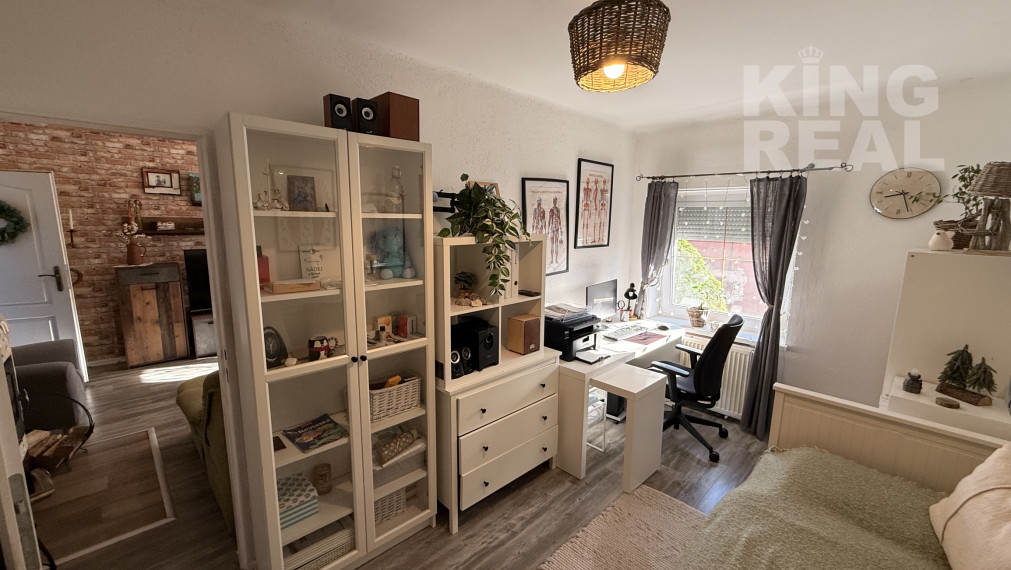 Pokojné bývanie v Malom Jatove s apartmánmi a záhradou