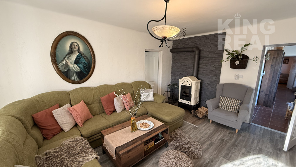 Pokojné bývanie v Malom Jatove s apartmánmi a záhradou