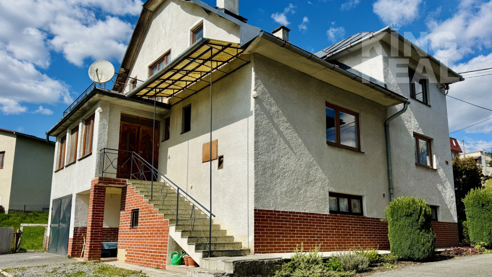 Bývajte aj podnikajte na jednej adrese: Rodinný dom s pozemkom na ul. Kukurelliho 18, okr. Bardejov