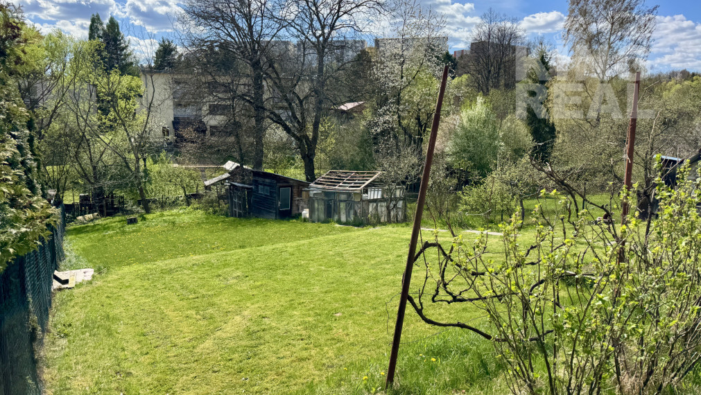 Bývajte aj podnikajte na jednej adrese: Rodinný dom s pozemkom na ul. Kukurelliho 18, okr. Bardejov