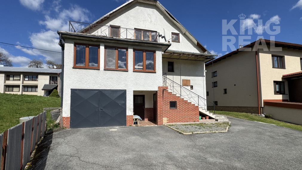 Bývajte aj podnikajte na jednej adrese: Rodinný dom s pozemkom na ul. Kukurelliho 18, okr. Bardejov