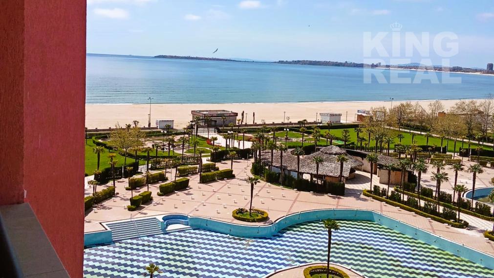 Apartmán 2+kk s výhľadom na more v DIT Majestic Beach Resort v 1. línií pri mori na Slnečnom pobreží v Bulharsku