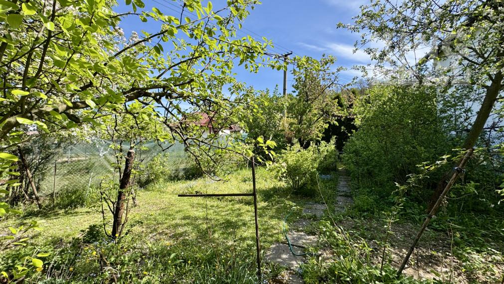 Na predaj rekreačná chata so záhradou, Viničky, Košice-Šaca