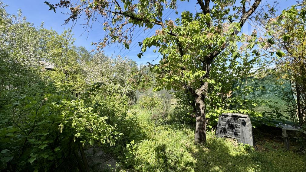 Na predaj rekreačná chata so záhradou, Viničky, Košice-Šaca