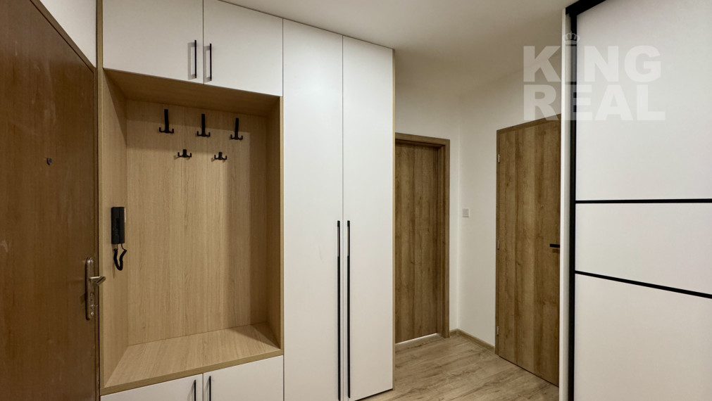 ŠTÝLOVÝ 3-IZBOVÝ BYT PO KOMPLETNEJ REKONŠTRUKCII – PREŠOV, SEKČOV