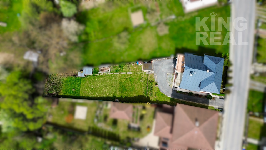 Bývajte aj podnikajte na jednej adrese: Rodinný dom s pozemkom na ul. Kukorelliho 18, okr. Bardejov