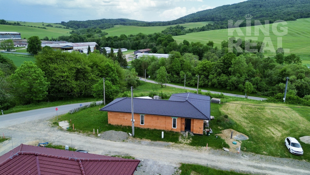 Na predaj novostavba RD v obci Becherov, okr. Bardejov.