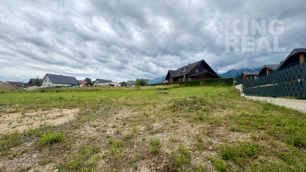 Nádherný stavebný pozemok s výhľadom na Tatry - Stará Lesná, okr. Kežmarok
