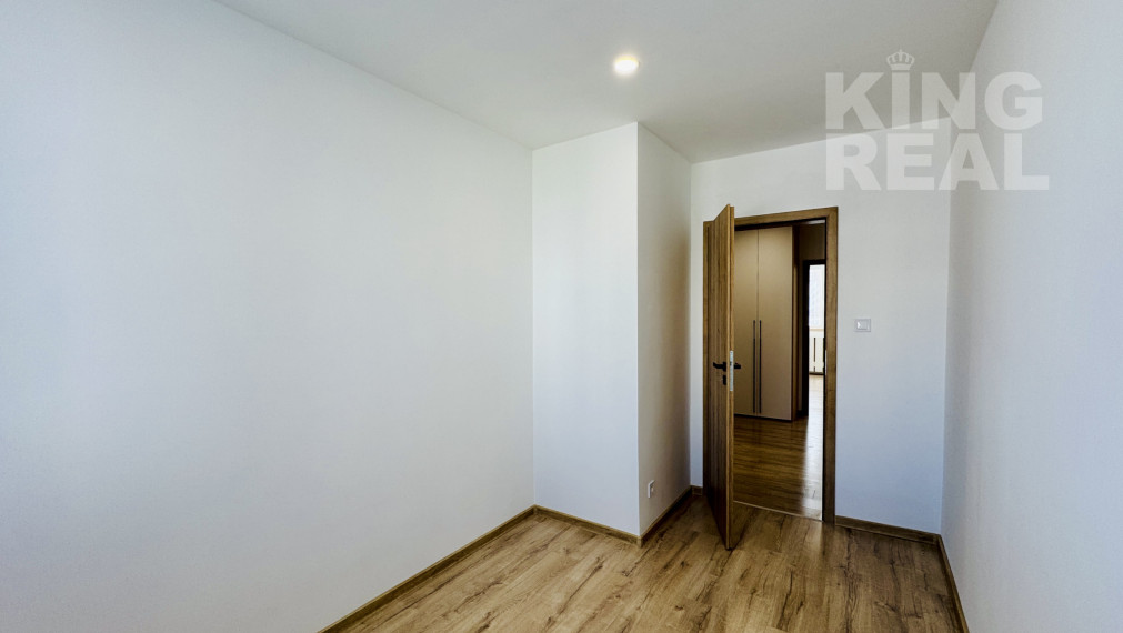 ŠTÝLOVÝ 3-IZBOVÝ BYT PO KOMPLETNEJ REKONŠTRUKCII – PREŠOV, SEKČOV