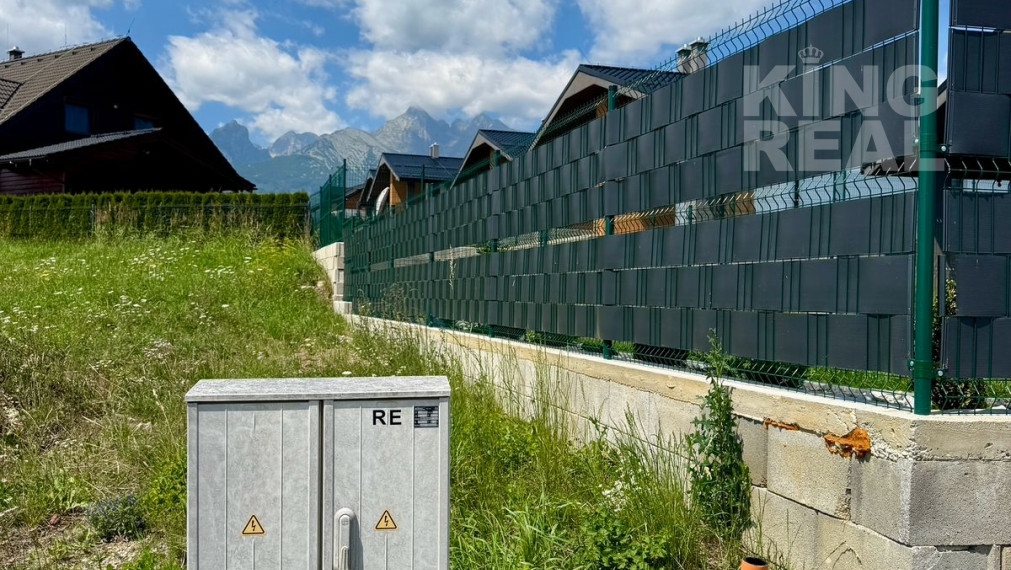 Nádherný stavebný pozemok s výhľadom na Tatry - Stará Lesná, okr. Kežmarok