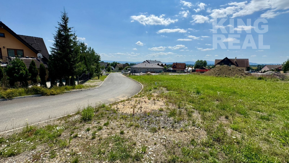 Nádherný stavebný pozemok s výhľadom na Tatry - Stará Lesná, okr. Kežmarok