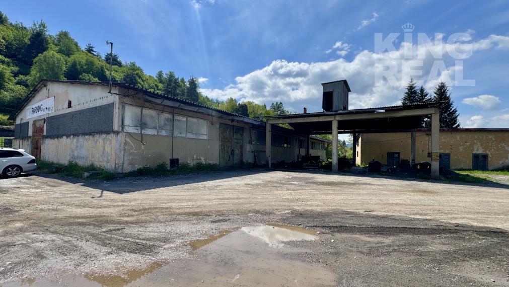 NA PRENÁJOM - Skladový priestor 880 m2, Giraltovce pri hlavnej ceste I/21