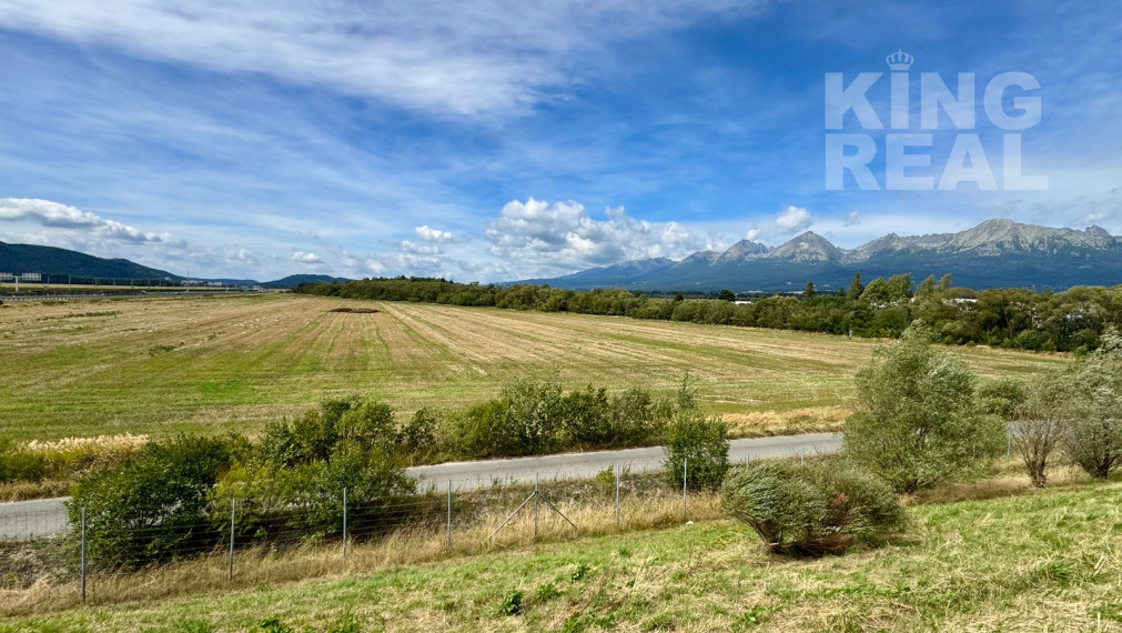 Pozemok pri letisku Poprad - Tatry