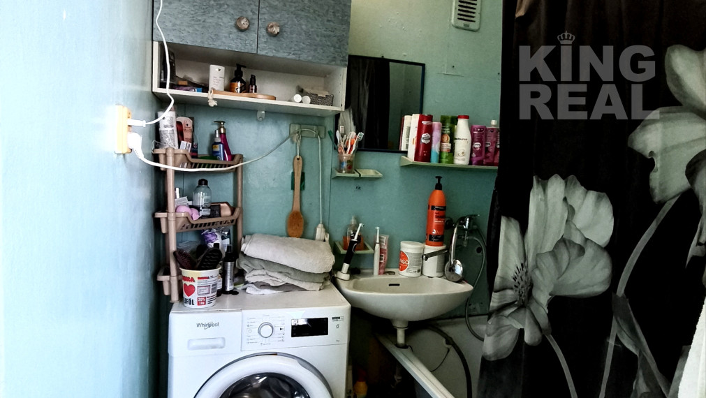 Exkluzívne na predaj 3-izbový byt s balkónom v meste Štúrovo.