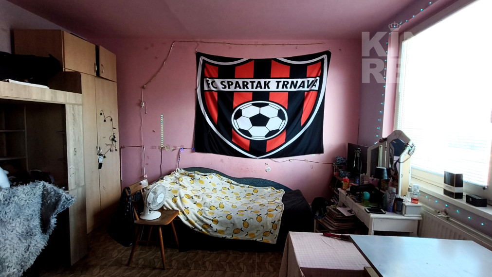 Exkluzívne na predaj 3-izbový byt s balkónom v meste Štúrovo.