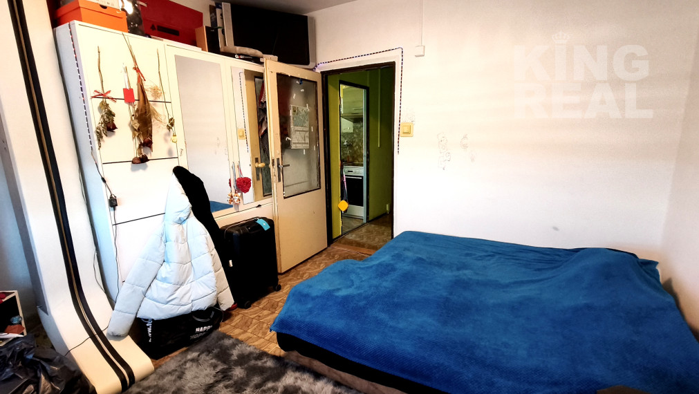 Exkluzívne na predaj 3-izbový byt s balkónom v meste Štúrovo.