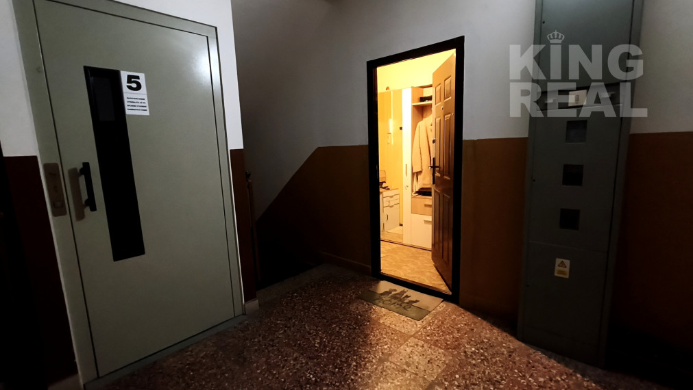 Exkluzívne na predaj 3-izbový byt s balkónom v meste Štúrovo.