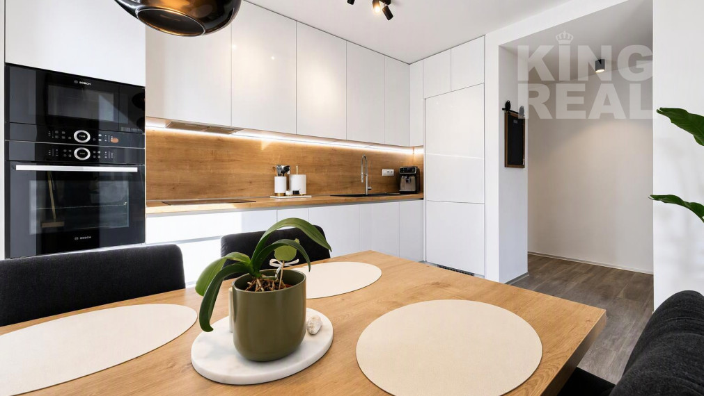 NA PREDAJ LUXUSNÝ 2 IZBOVÝ BYT S POZEMKOM 199m2 - PREŠOV