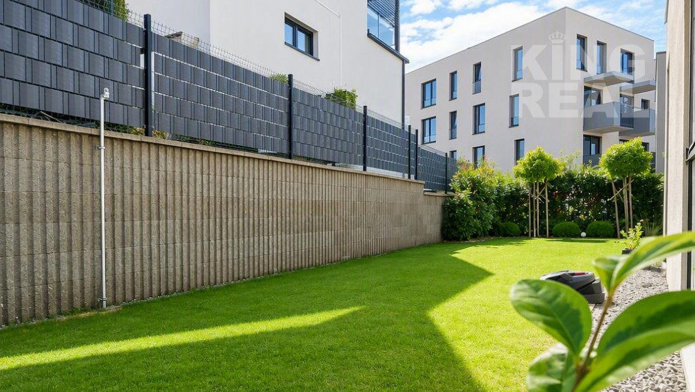 NA PREDAJ LUXUSNÝ 2 IZBOVÝ BYT S POZEMKOM 199m2 - PREŠOV