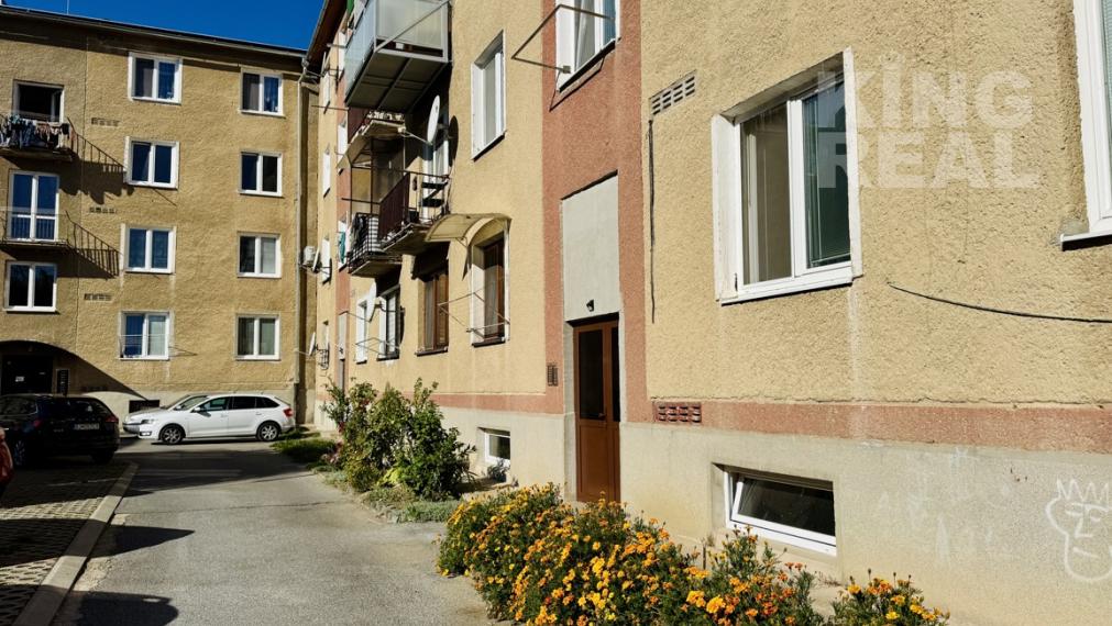2 izbový tehlový byt s balkónom ul. Fučíkova v Bardejove
