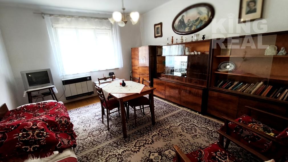 4-izbový rodinný dom v Tešedíkove s pozemkom pri jazere