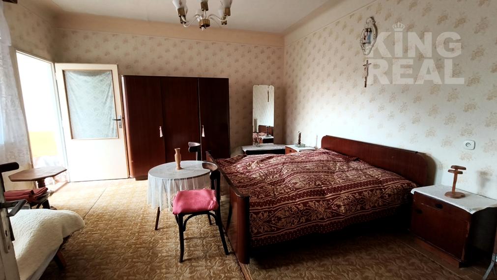 4-izbový rodinný dom v Tešedíkove s pozemkom pri jazere