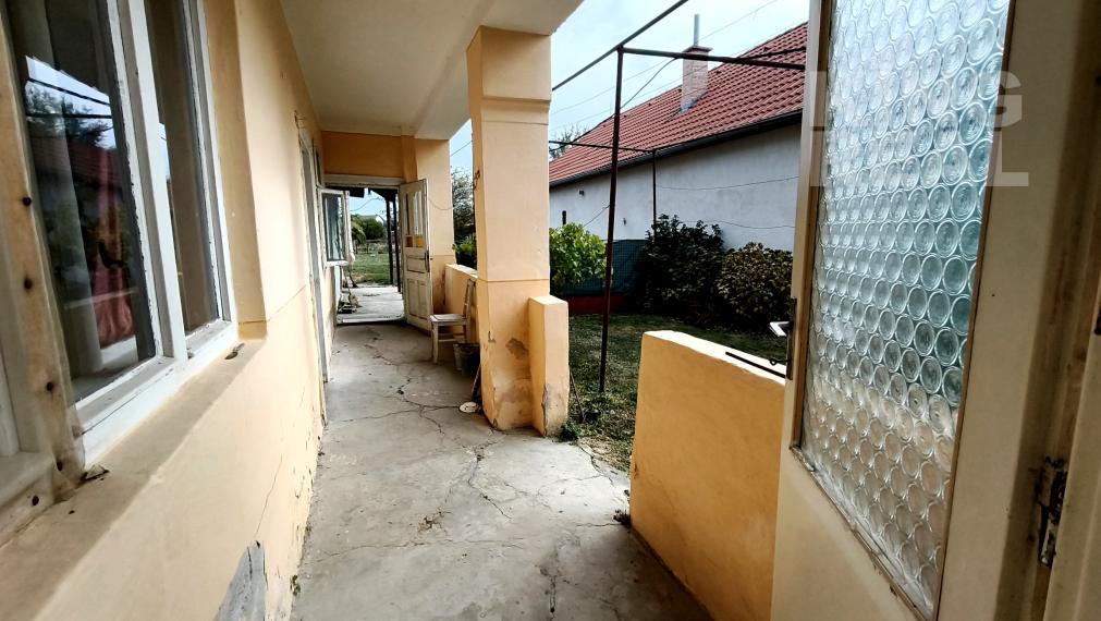 4-izbový rodinný dom v Tešedíkove s pozemkom pri jazere