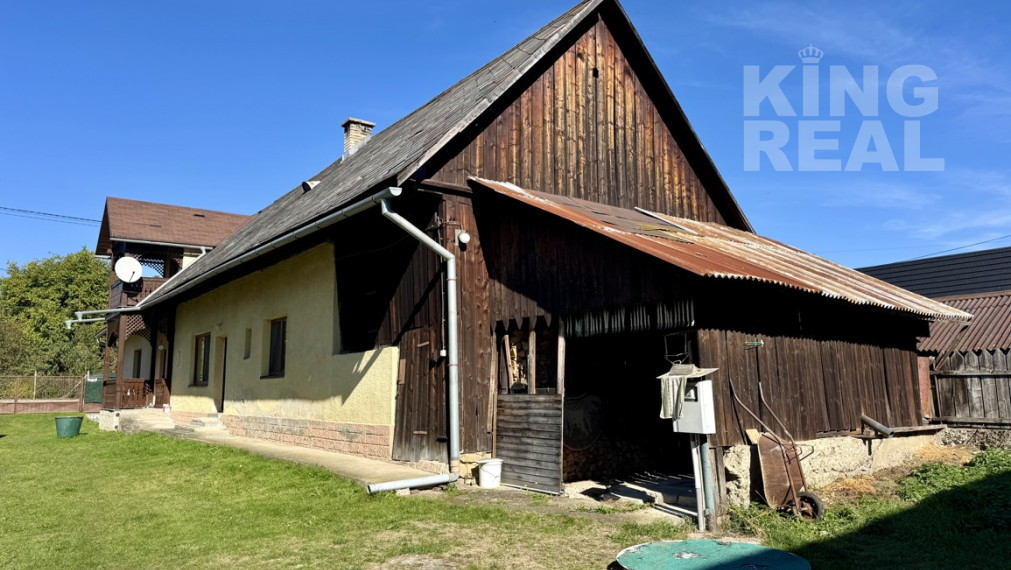 Vidiecky dom so stodolou, sypancom a záhradou v obci Gerlachov okr. Bardejov