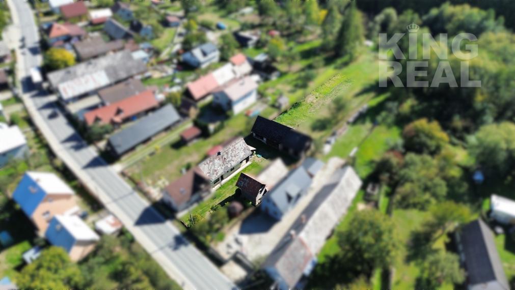 Vidiecky dom so stodolou, sypancom a záhradou v obci Gerlachov okr. Bardejov