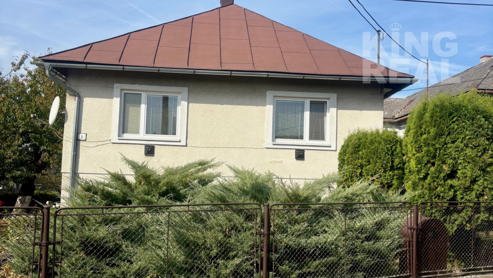 PREDAJ : Priestranný 4izbový rodinný dom s pekným pozemkom v obci Marhaň, okr. Bardejov