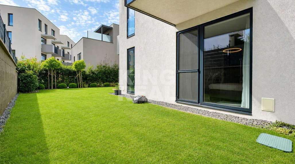 NA PREDAJ LUXUSNÝ 2 IZBOVÝ BYT S POZEMKOM 199m2 - PREŠOV