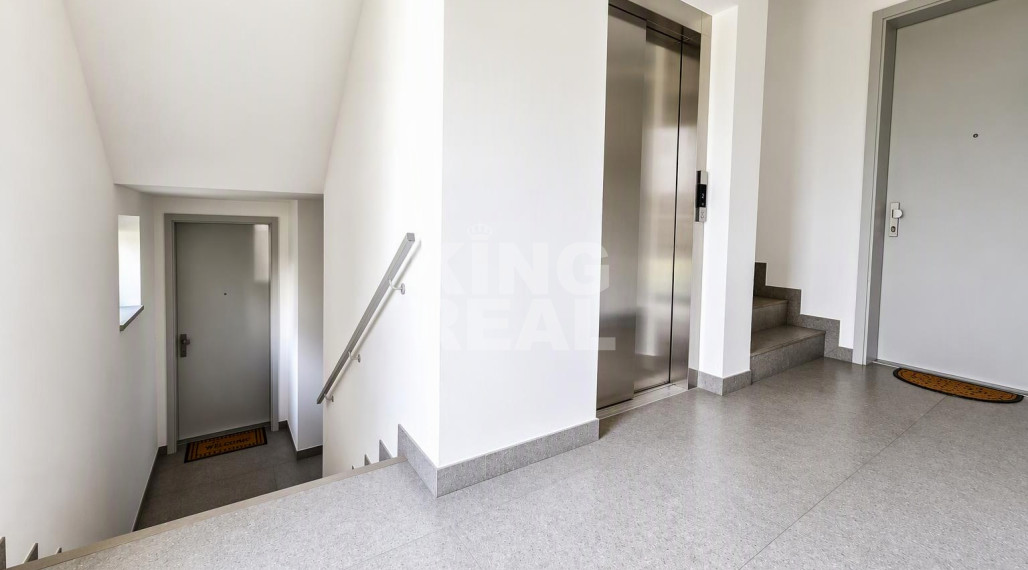 NA PREDAJ LUXUSNÝ 2 IZBOVÝ BYT S POZEMKOM 199m2 - PREŠOV