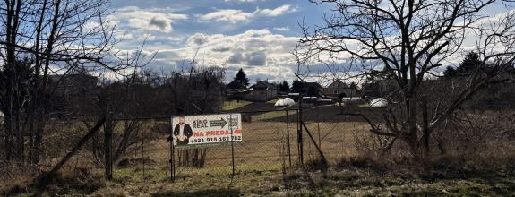 IDEÁLNY STAVEBNÝ POZEMOK 1145 m² – DOLNÝ OHAJ, OLIVOVÁ