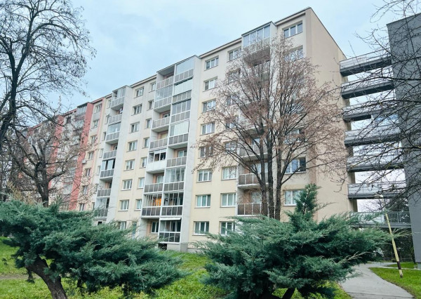 1-izbový byt Nešporova 2, Košice -Terasa