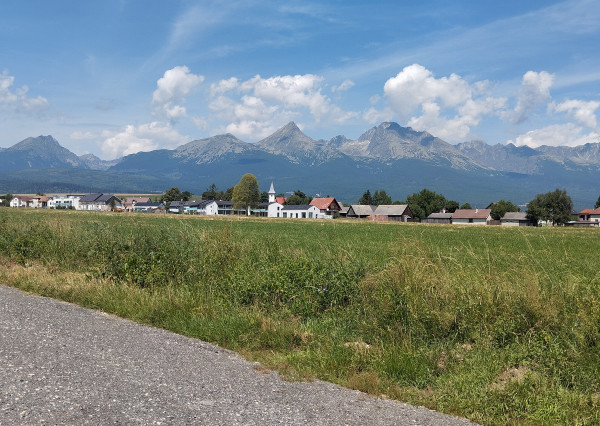 Pozemok v obci Mengusovce s krásnym výhľadom na Tatry